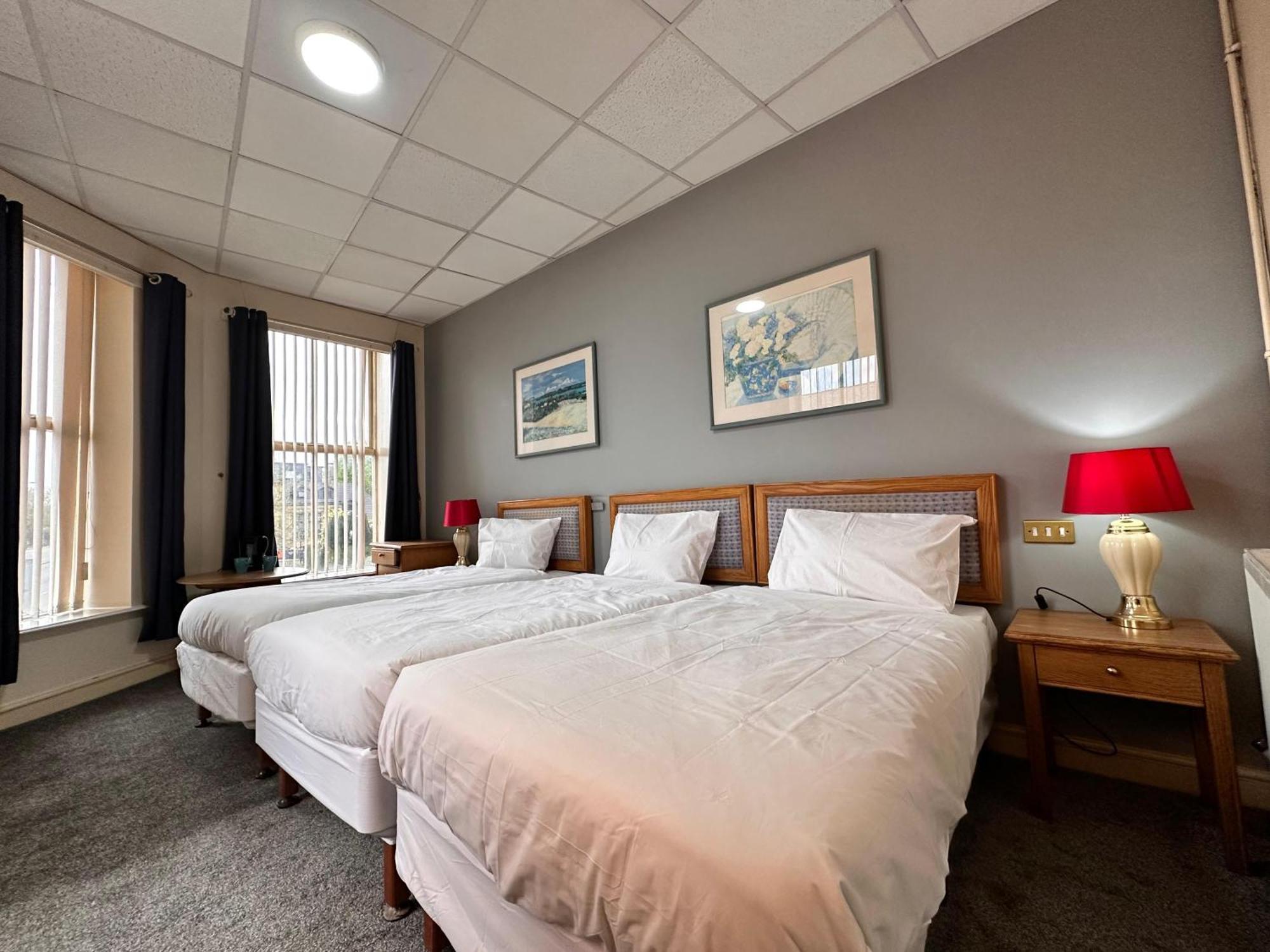 Throstles Nest Hotel Liverpool Exteriör bild